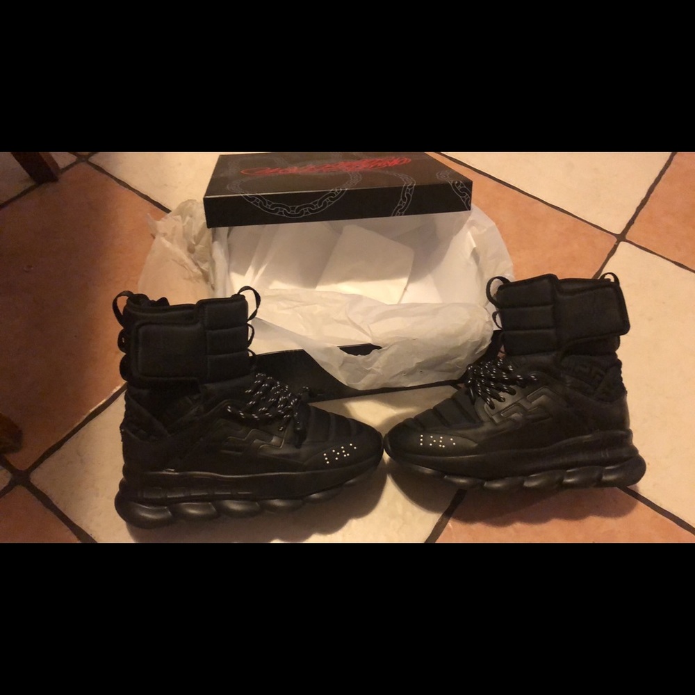 Hightop Versace chain reactions